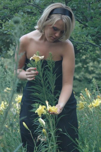 Female model photo shoot of Erin Marie Thompson in Lewiston, NY