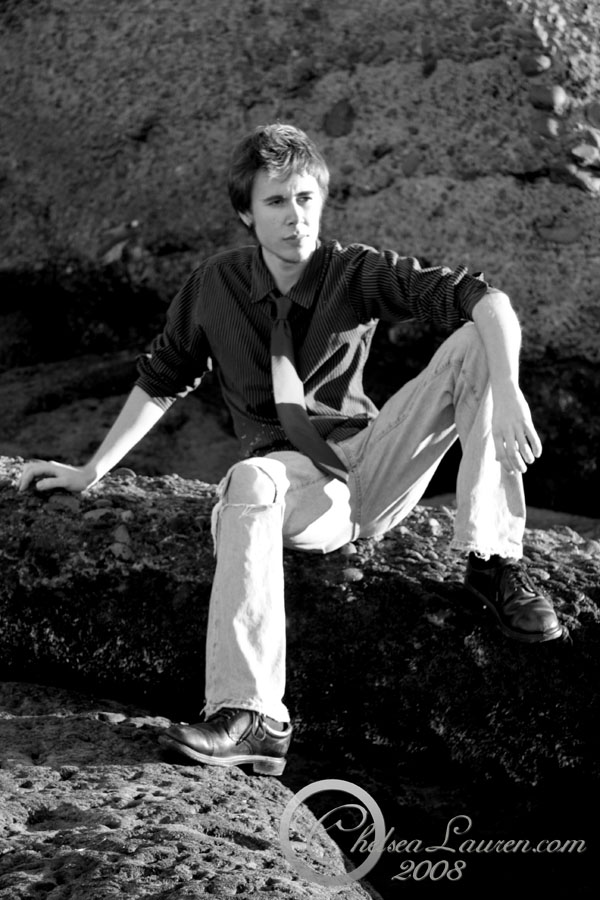 Male model photo shoot of Robert Ruud in Ocean Beach, CA