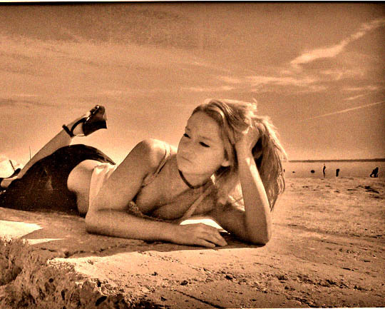 Female model photo shoot of Digi Blue in Salton Sea