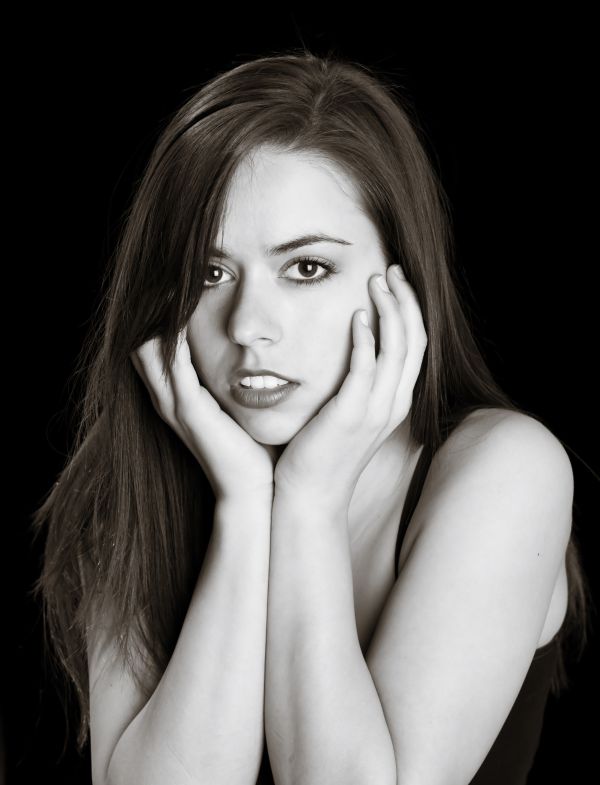 Female model photo shoot of Kelsey Dianne