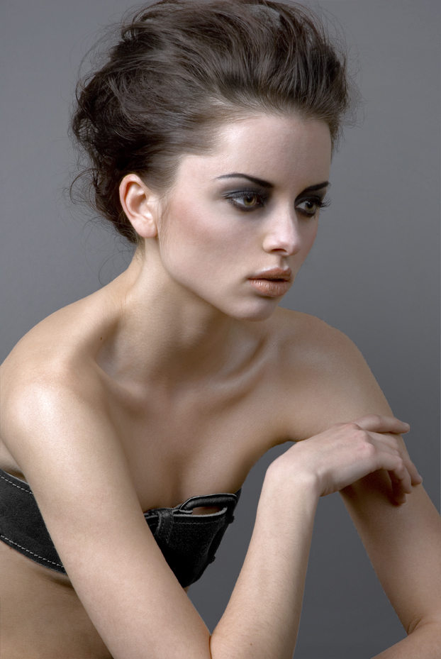 Female model photo shoot of Anja Buerck