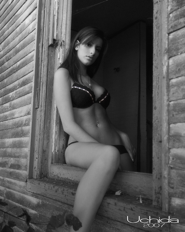 Female model photo shoot of Melissa DeFrancesco