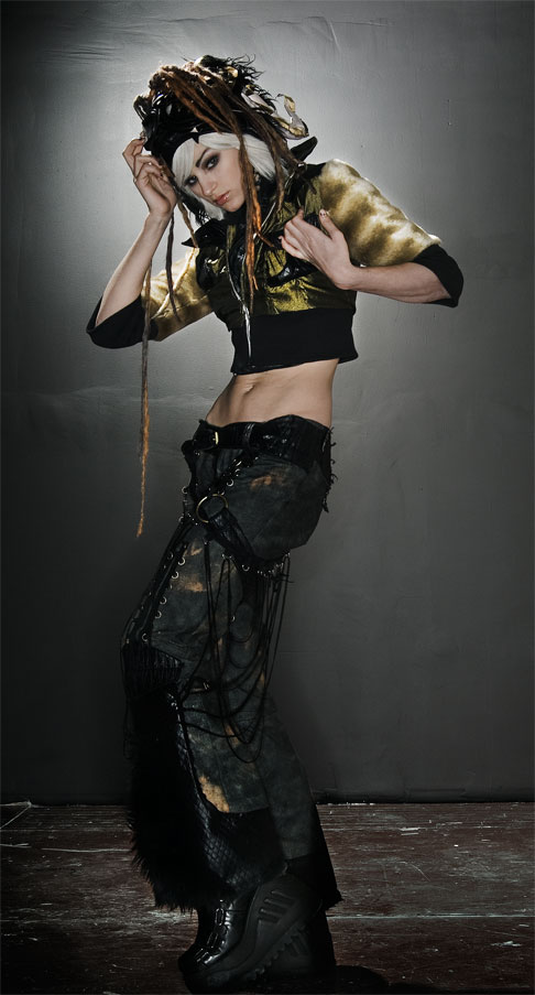 Female model photo shoot of Roxer Tronica