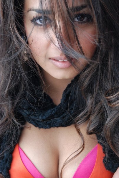 Female model photo shoot of Sonal