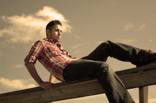 Male model photo shoot of Aiden Valenciano