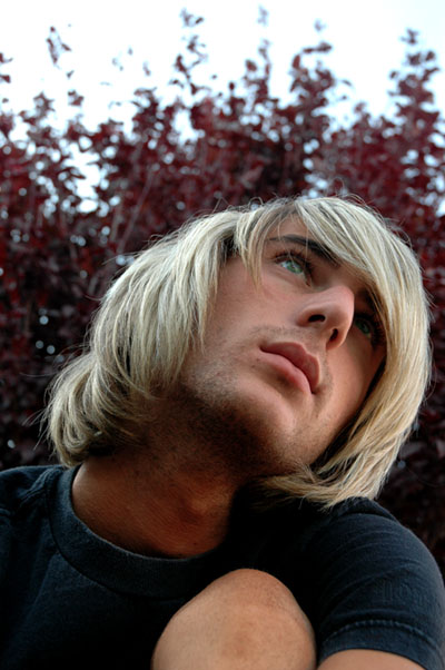 Male model photo shoot of Jonathan Landrum