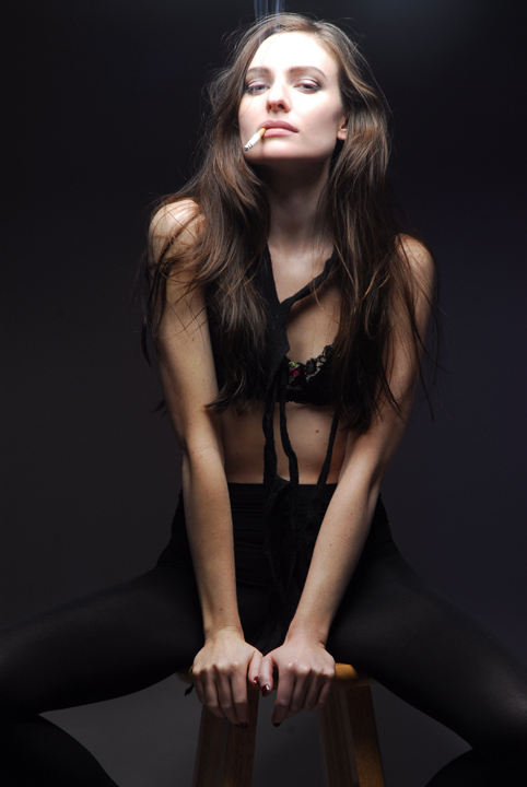 Female model photo shoot of Meloni Mitchell by Iman Haji