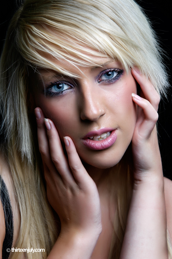 Female model photo shoot of Natalia Louissa
