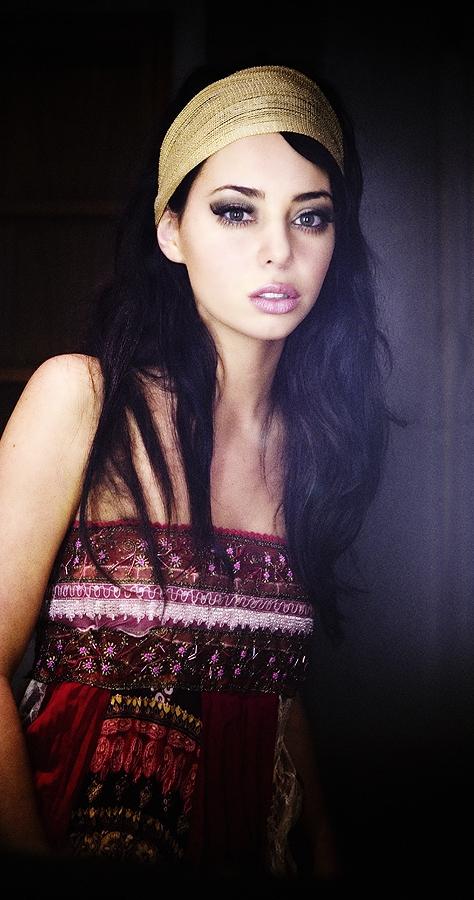 Female model photo shoot of VanessaSantana  by Pascal C Petit