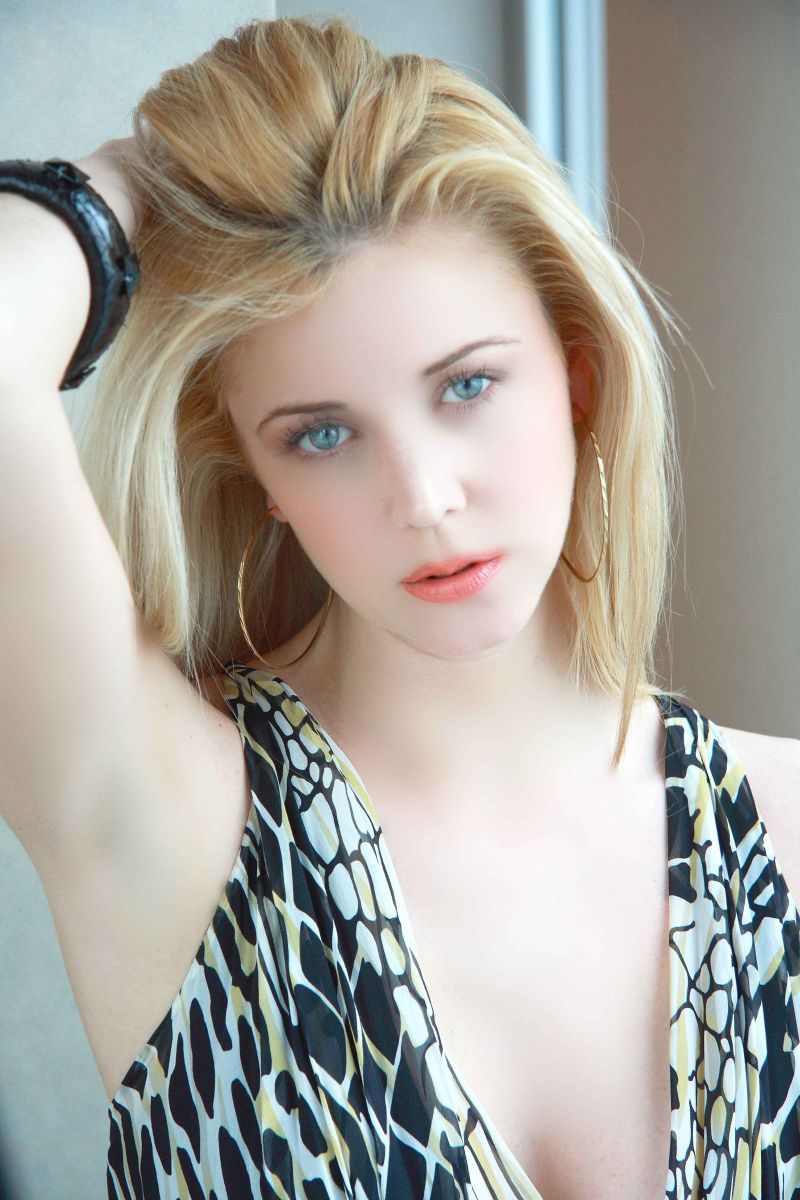 Female model photo shoot of Bethany Estabrook by Shiva Photo