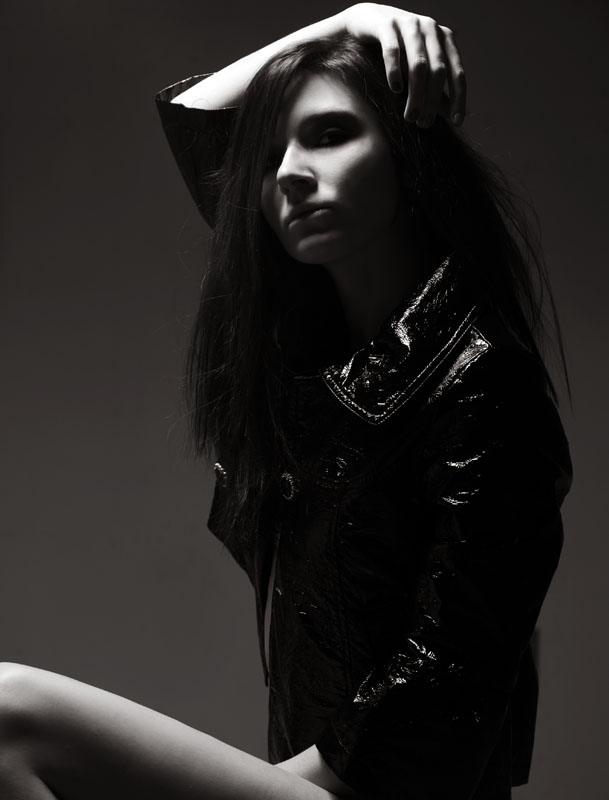 Female model photo shoot of Furonda Cherry  by  Szczupak Photography 