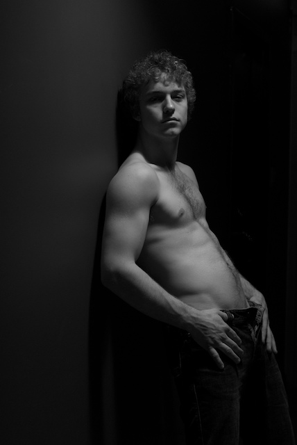 Male model photo shoot of Jesse Scott