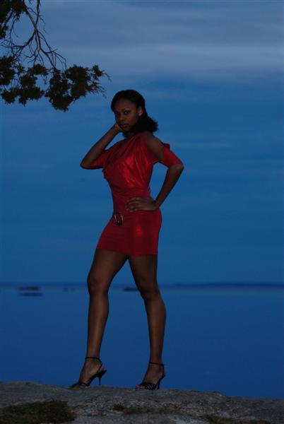 Female model photo shoot of coryse villarouel by Mhelenesephoto