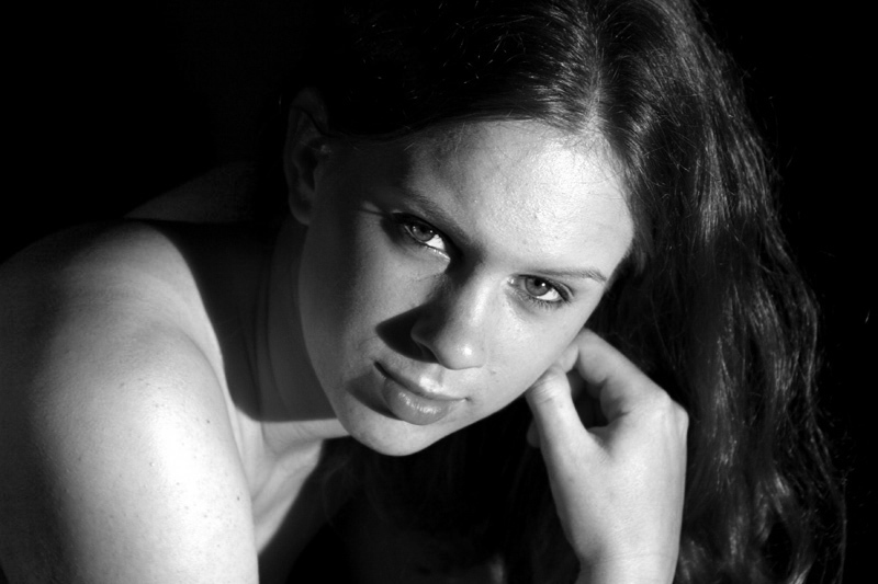 Female model photo shoot of Hollywoodmagick by JazzyPhoto