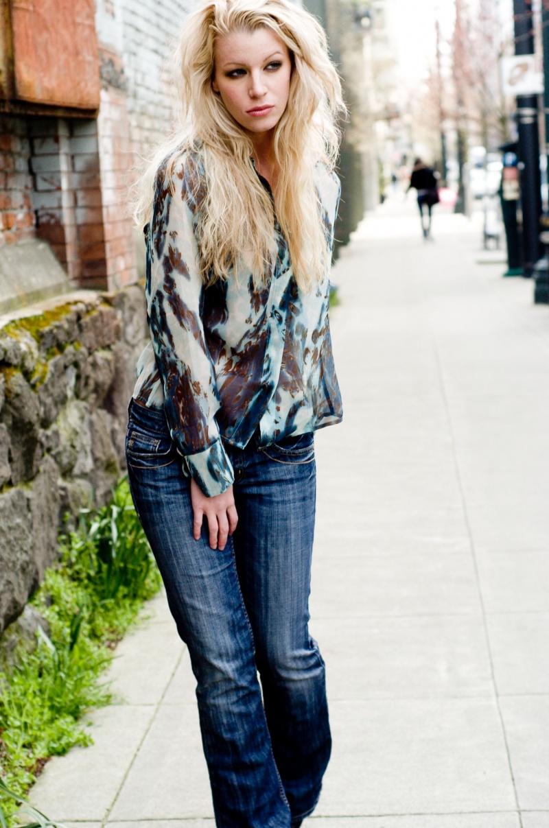 Female model photo shoot of wendy lanay model by Paul Hernandez  in Portland, Oregon