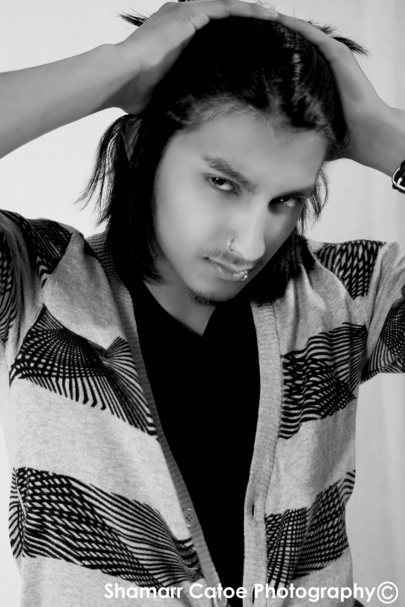 Male model photo shoot of Albert Ruiz