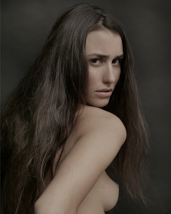 Female model photo shoot of Pau M