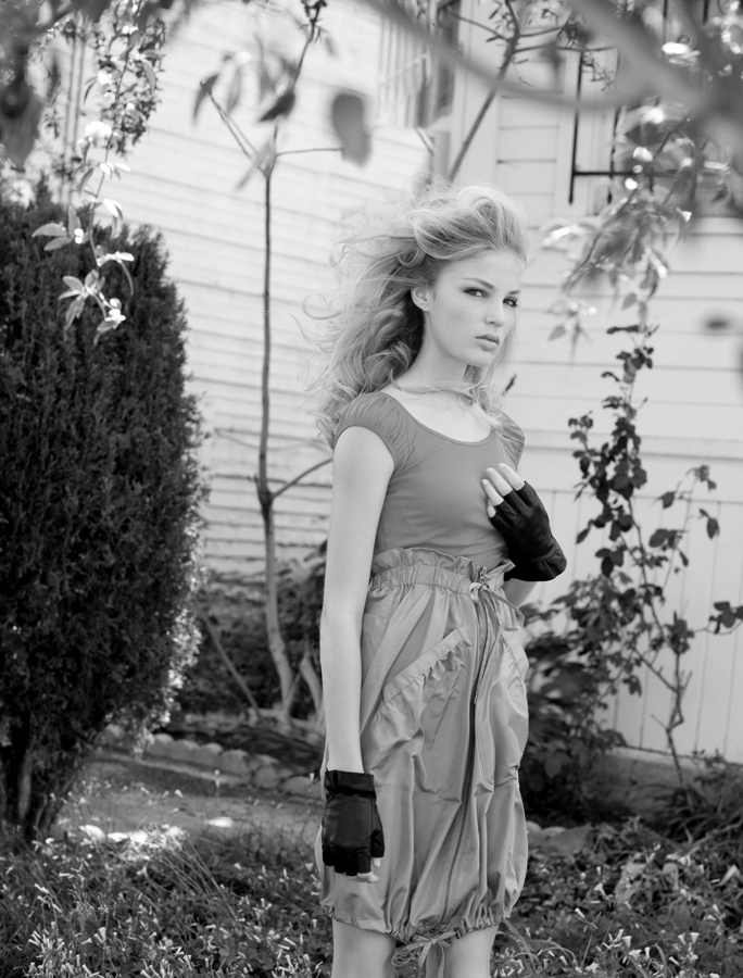 Female model photo shoot of angelapiercephotography in LA
