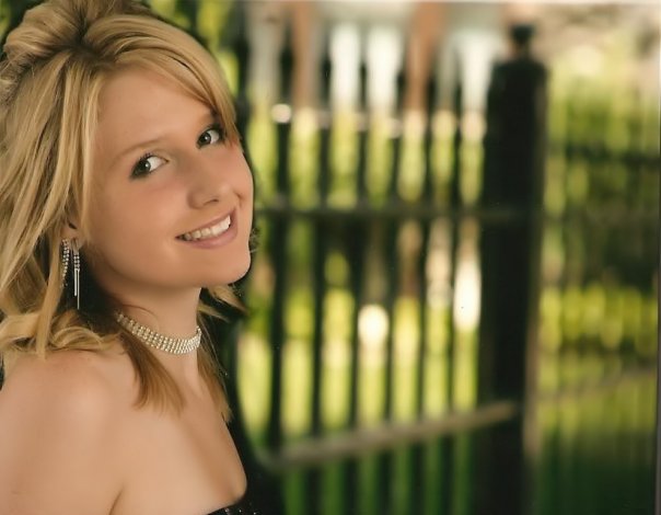 Female model photo shoot of CassandraRoy