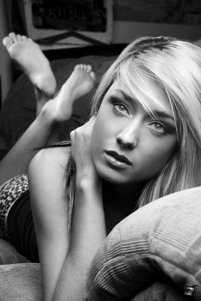 Female model photo shoot of -Vero-