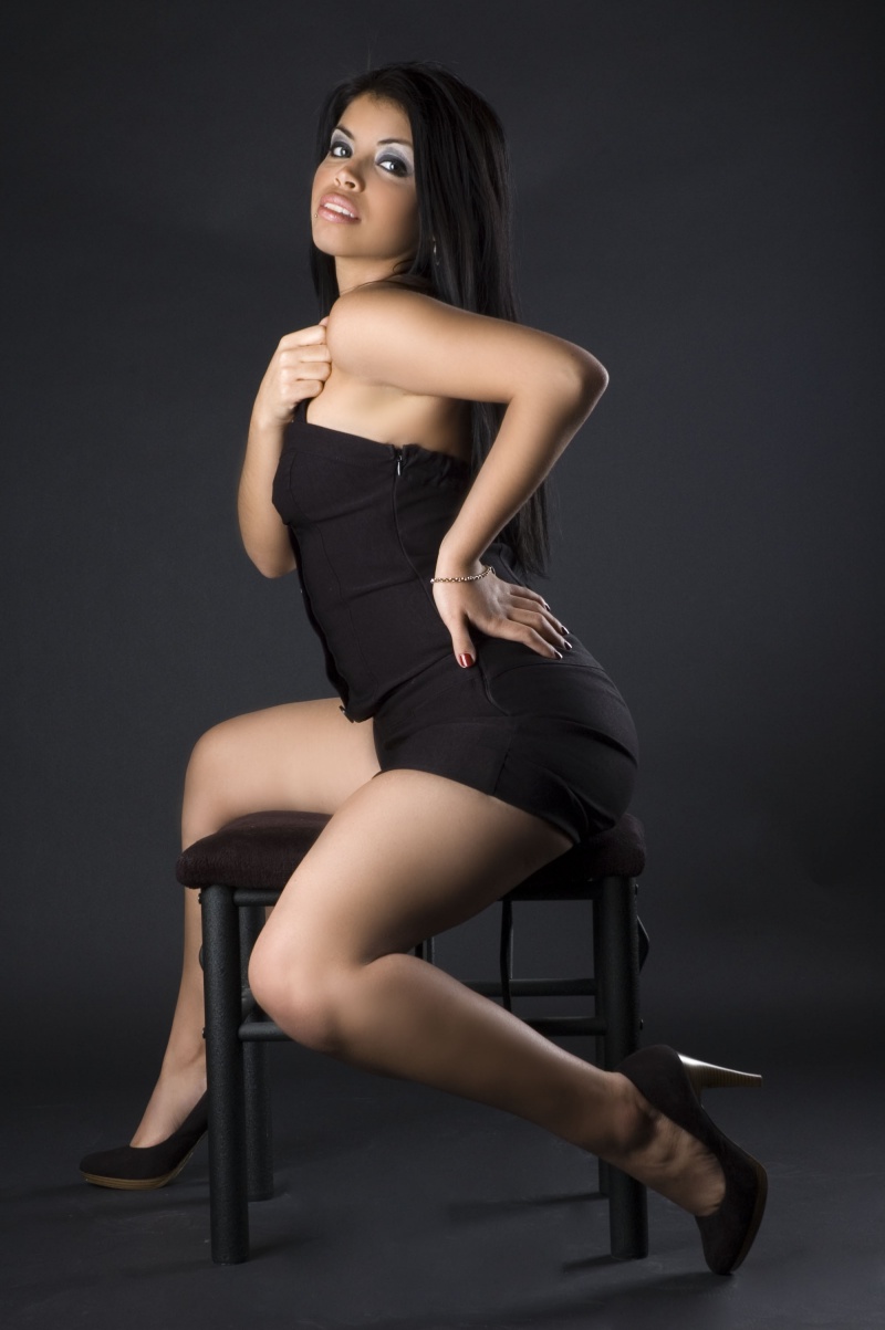 Female model photo shoot of Yaimeli Montero in In Studio