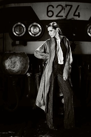 Female model photo shoot of barbara -g