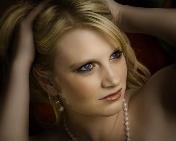Female model photo shoot of Kristen Kearsey