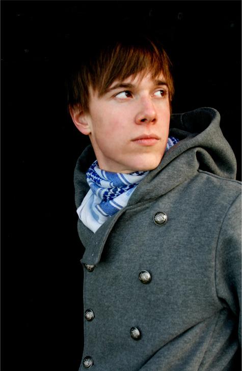Male model photo shoot of Ross McIntyre