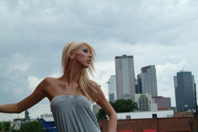 Female model photo shoot of Leesa Michelle in Dallas TX