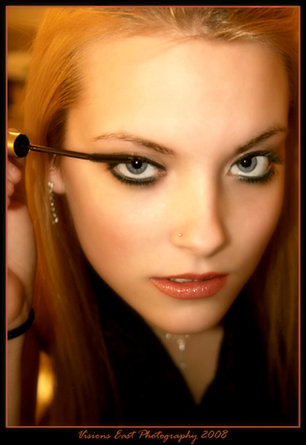 Female model photo shoot of lindsey610