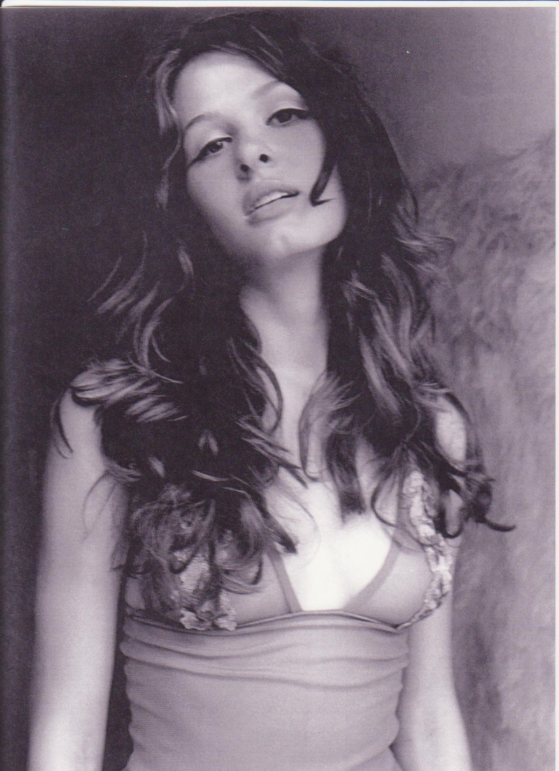 Female model photo shoot of Steph Lenore
