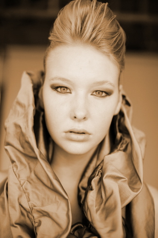 Female model photo shoot of Monika T