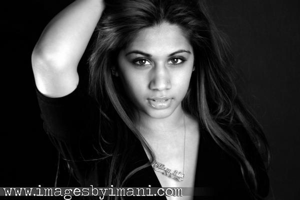 Female model photo shoot of Dria Sewsankar
