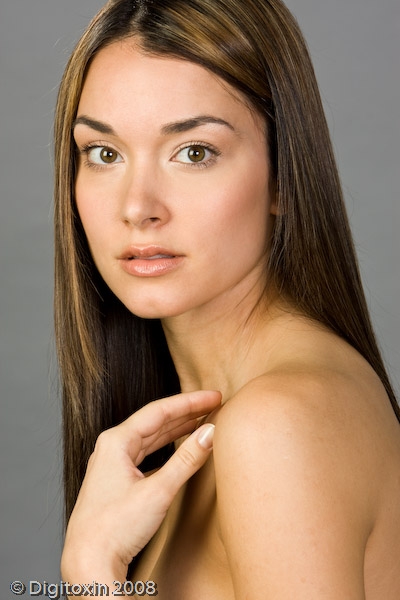 Female model photo shoot of Taira Turley by Digitoxin in Studio plex