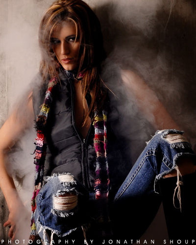 Female model photo shoot of Erica Bell