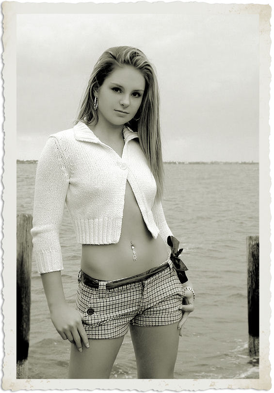 Female model photo shoot of Aubrey Lee in Melbourne,Florida