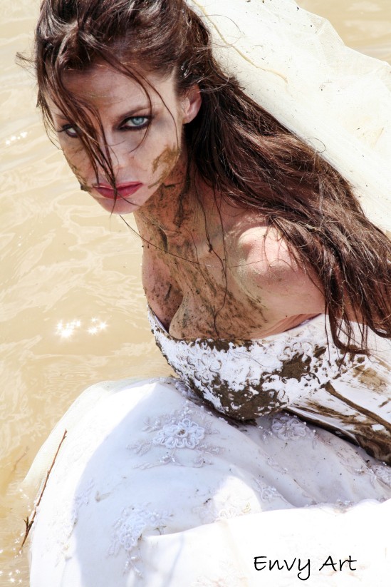Female model photo shoot of Envy - Art and blyn in Smithville, Missouri, makeup by CaraSue Hall
