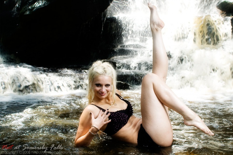 Male and Female model photo shoot of nevershootalone and Zoe Lovage in Somersby falls