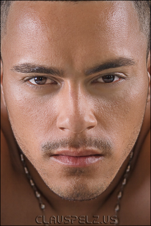 Male model photo shoot of DeNiro Keith