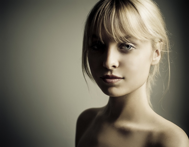 Female model photo shoot of VengefulBlonde by RogierJansenPhotograpy in NY, NY