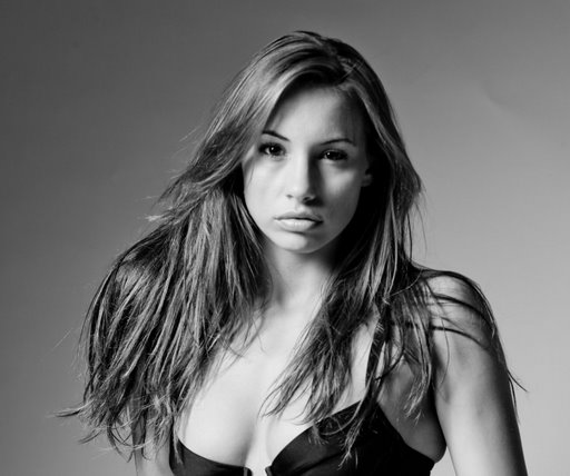 Female model photo shoot of Tanya Rouse