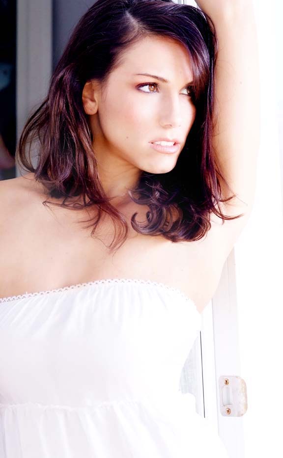 Female model photo shoot of Gabrielle Roberts