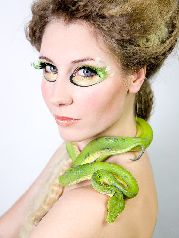 Female model photo shoot of Daphne88 in Denderhoutem, makeup by Anneke Wastyn