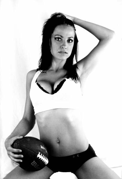 Female model photo shoot of Ashley23 by Shutterboxx Photography