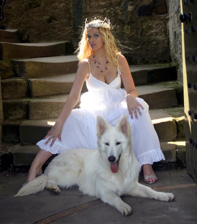 Female model photo shoot of Julie Dawn in Dumbarton Castle
