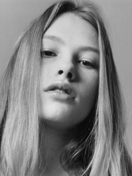 Female model photo shoot of Maybelle Caselli
