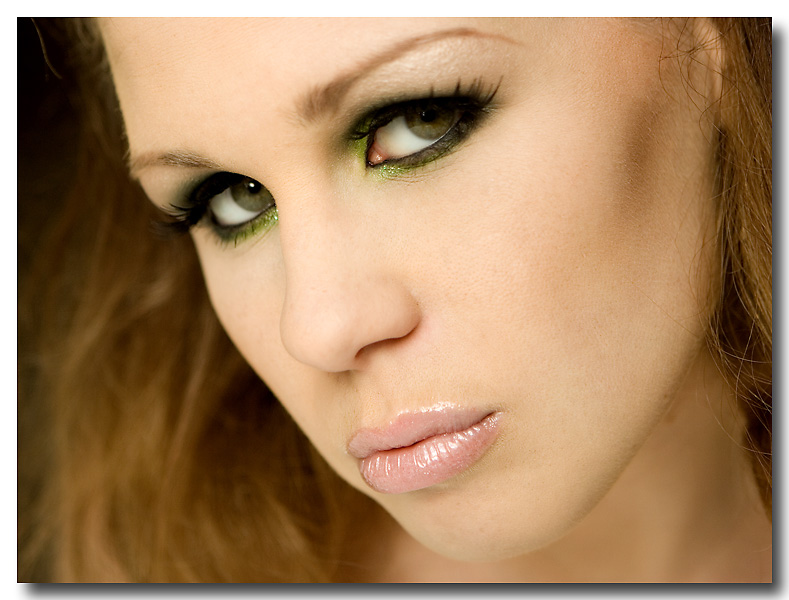 Female model photo shoot of Miss Teri Lynn by BobbyGPhoto in Houston, TX, makeup by MakeupByTaraDotCom