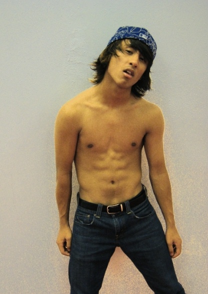 Male model photo shoot of Sandaze Gee