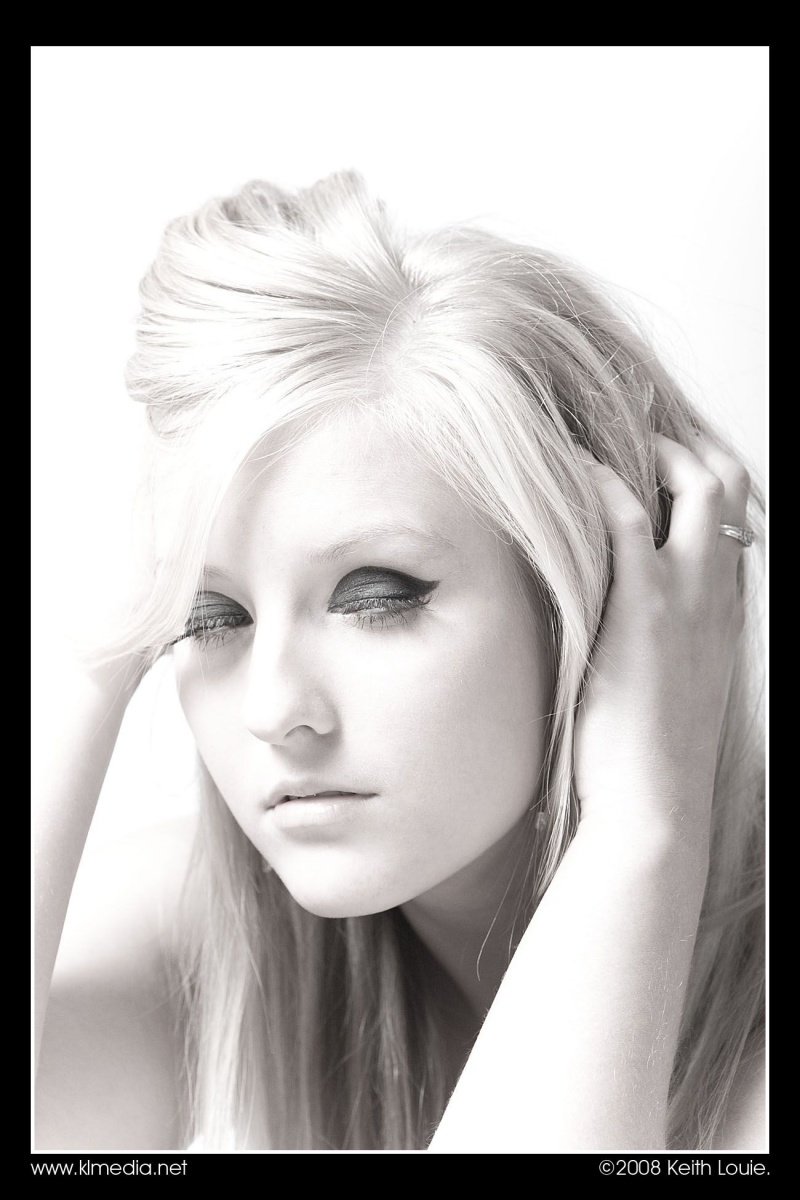 Female model photo shoot of Kalyn Gilbert