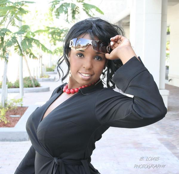 Female model photo shoot of lashawna Hammond in Miami, Fl